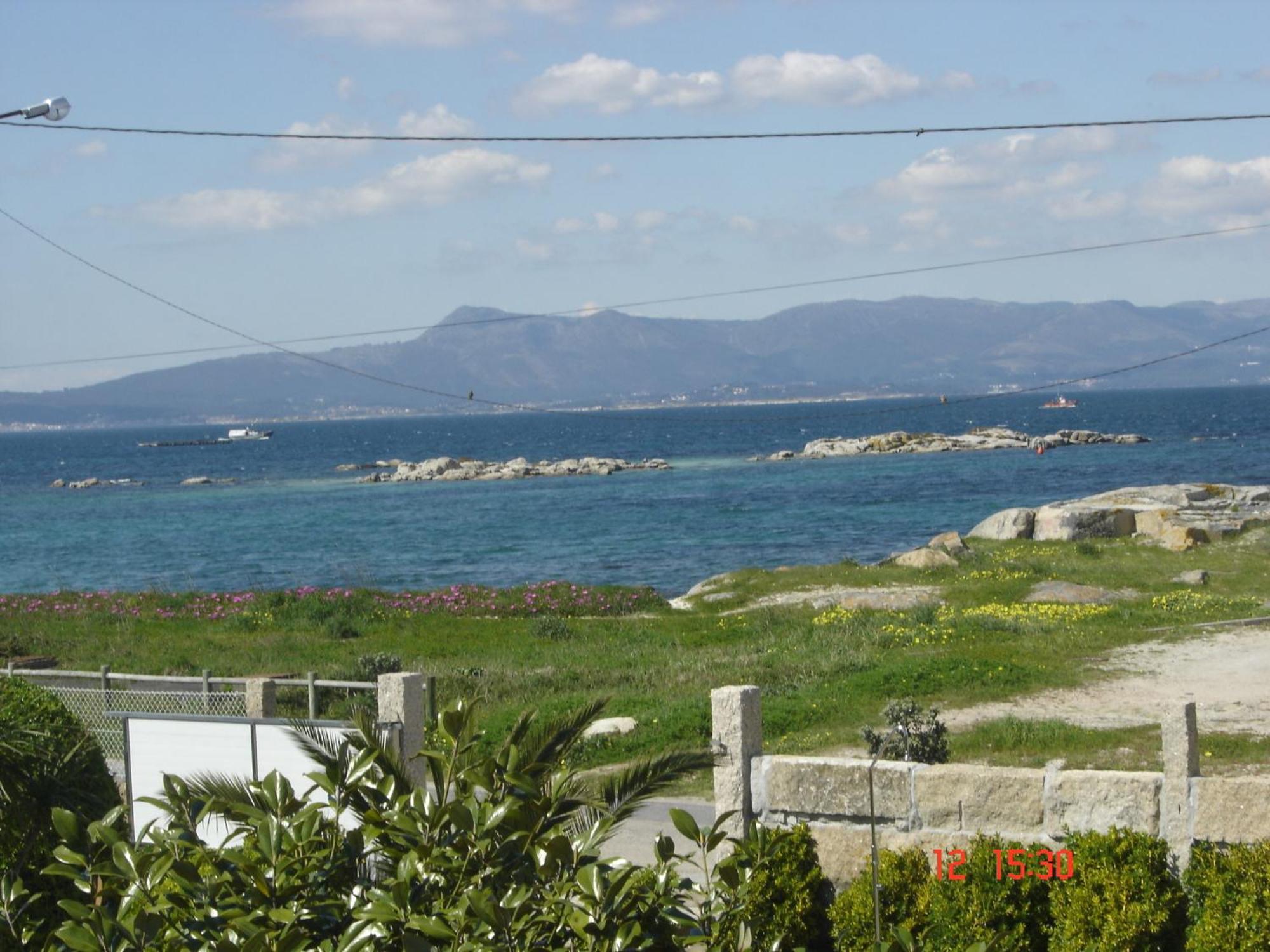 Duplex Playa De Rons Apartment O Grove Exterior photo